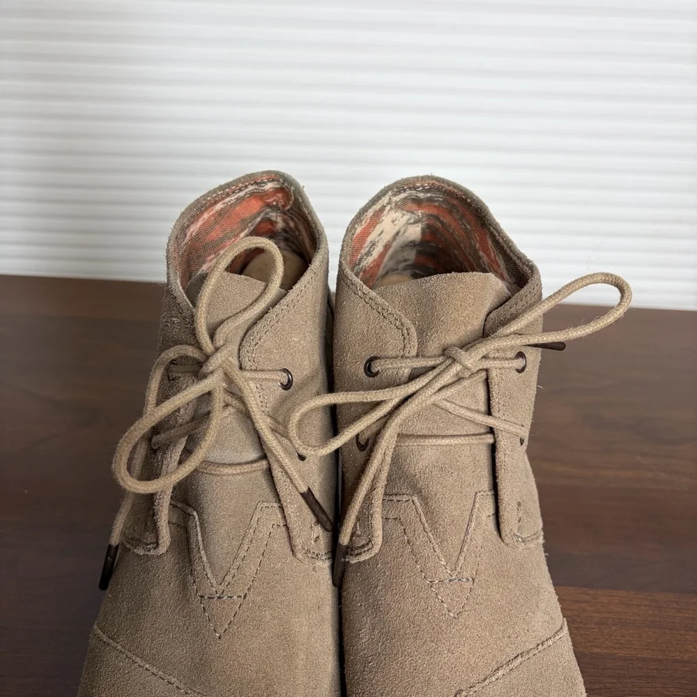 TOMS Suede Lace-Up Wedges Ankle Booties Boots Size 11 Dessert Taupe Retro‎ BoHo
